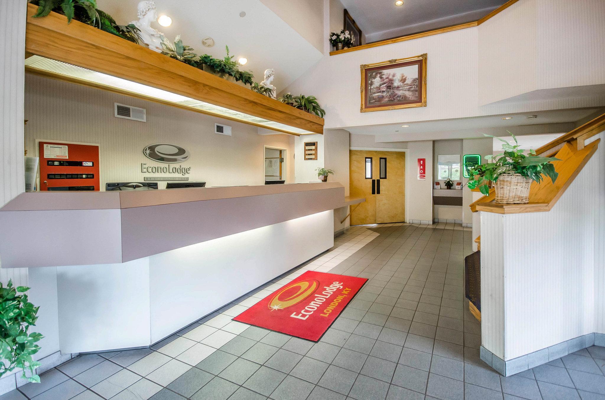 Econo Lodge London Buitenkant foto