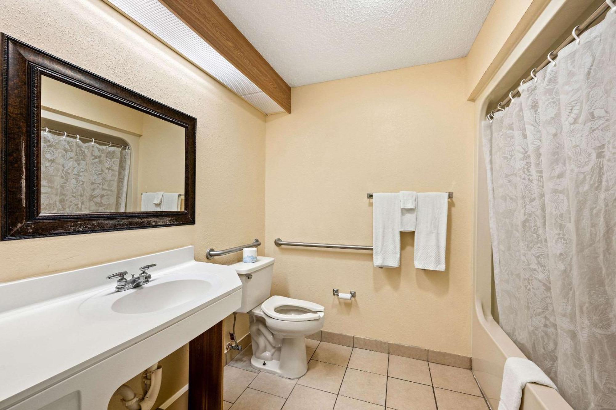 Econo Lodge London Buitenkant foto