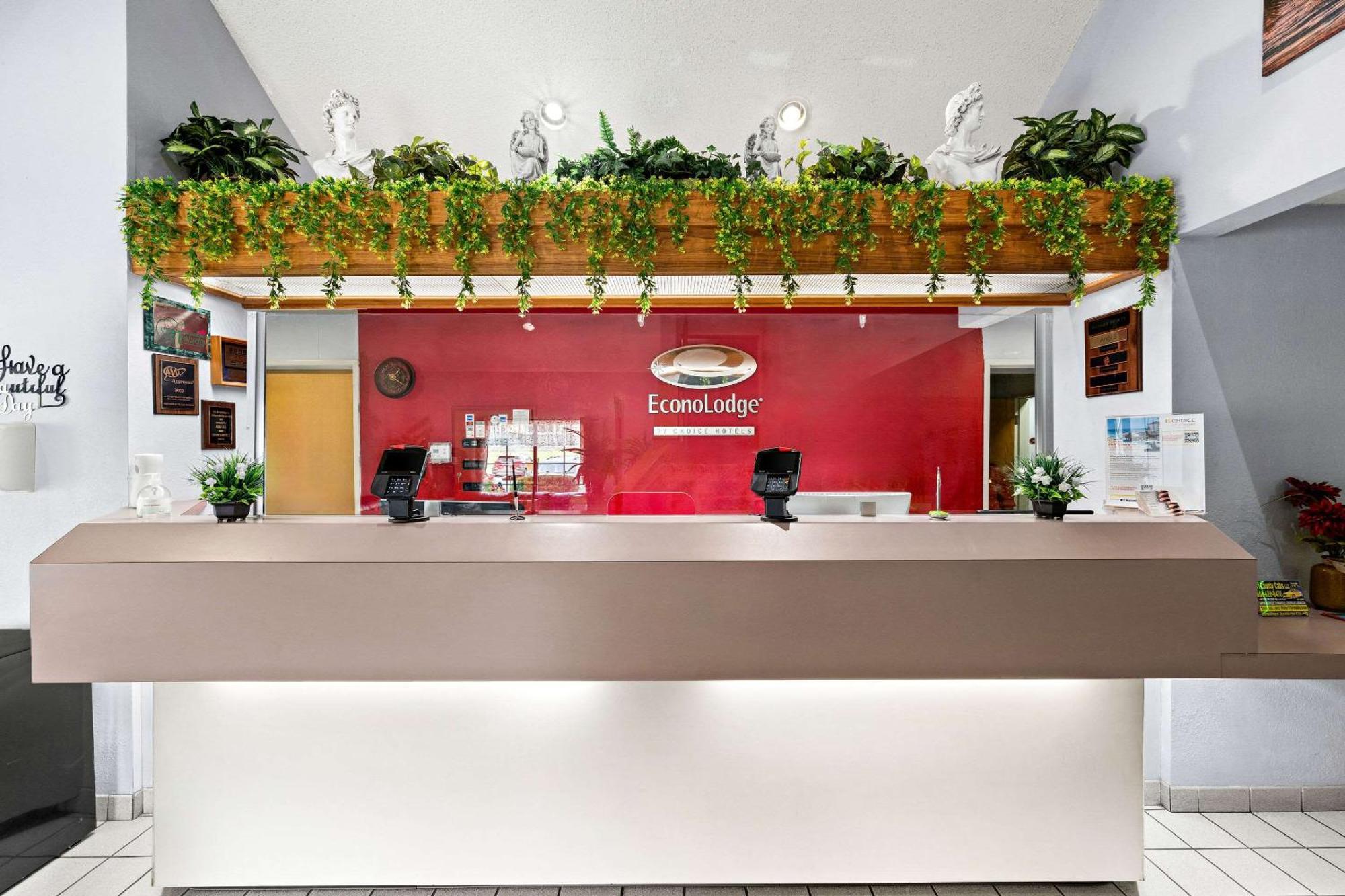 Econo Lodge London Buitenkant foto