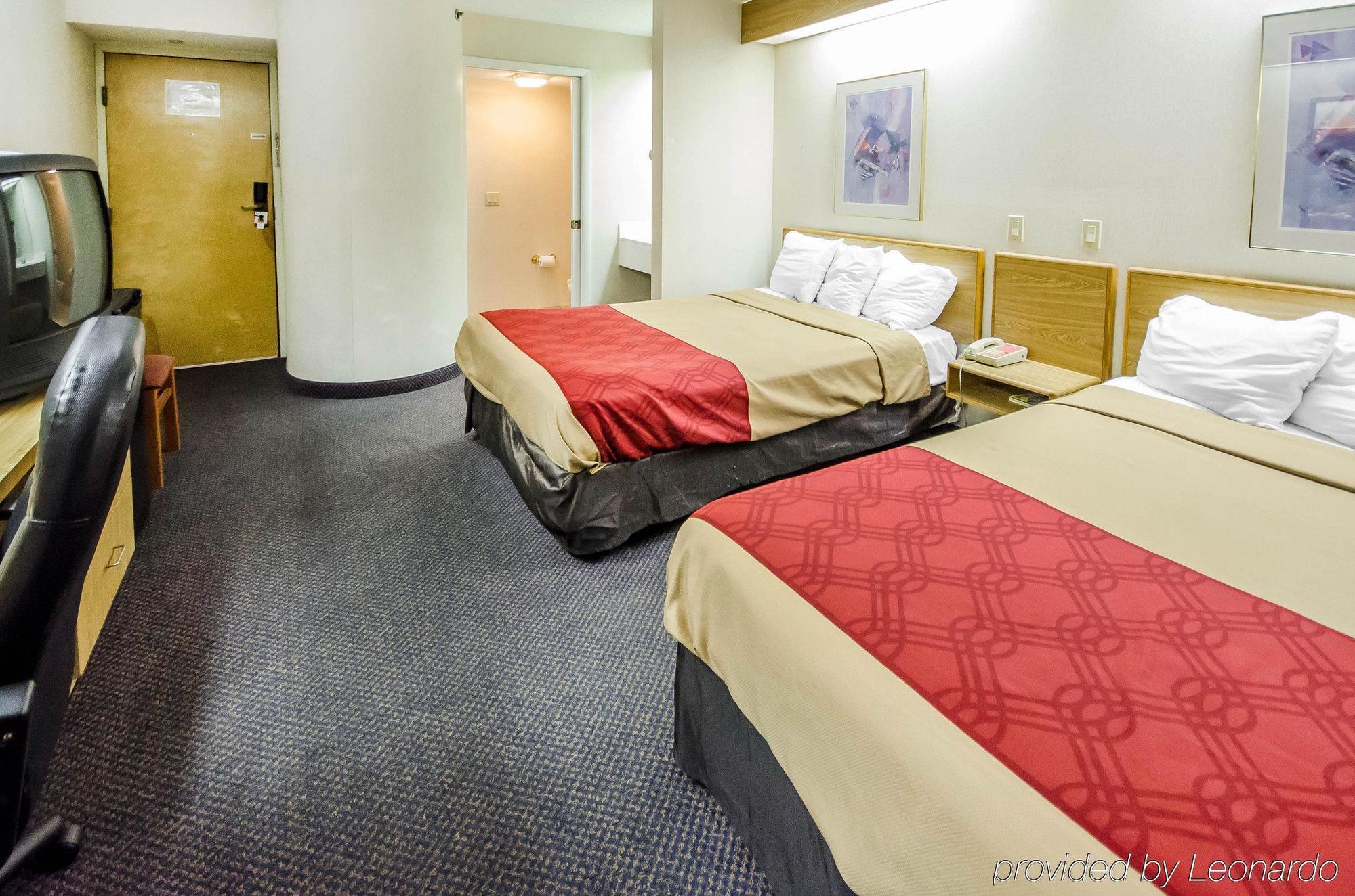 Econo Lodge London Buitenkant foto