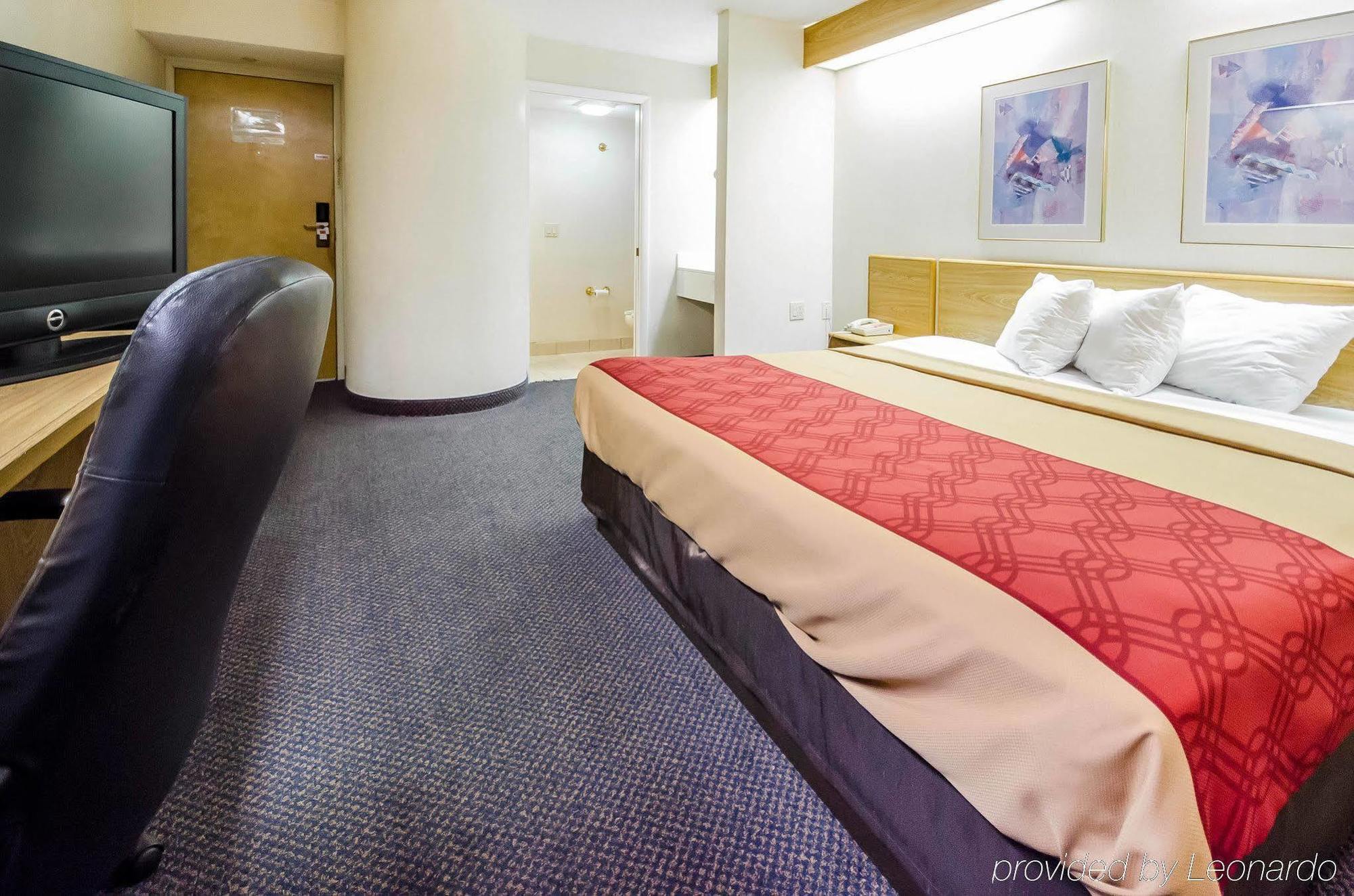 Econo Lodge London Buitenkant foto